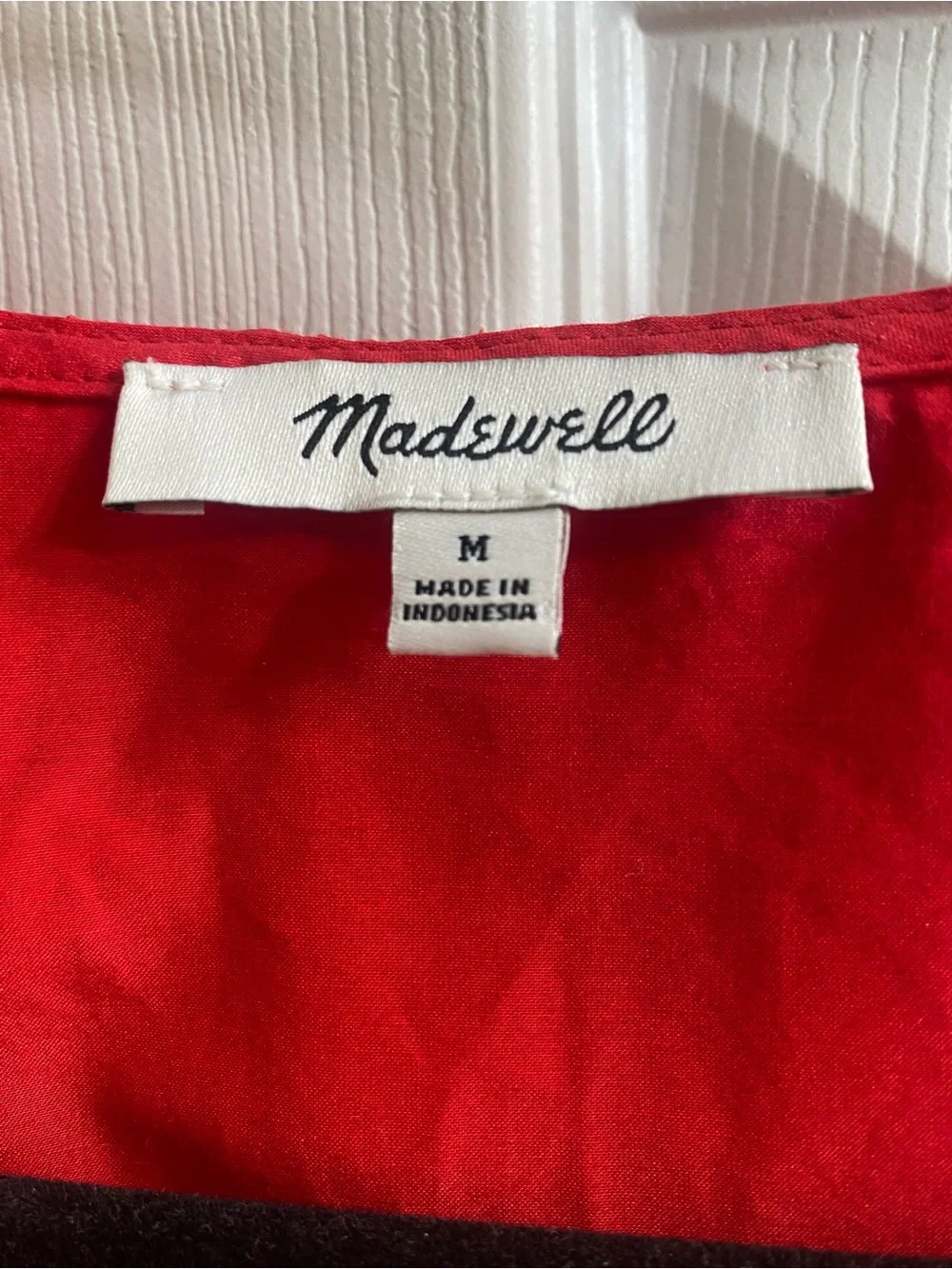Madewell Ruffled Y-Neck Top in Cotton-Silk in Festival Red